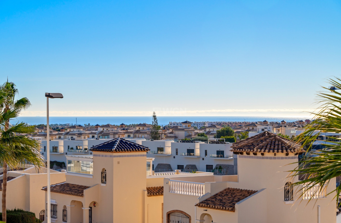 Resale - Villa - Orihuela Costa - Costa Blanca