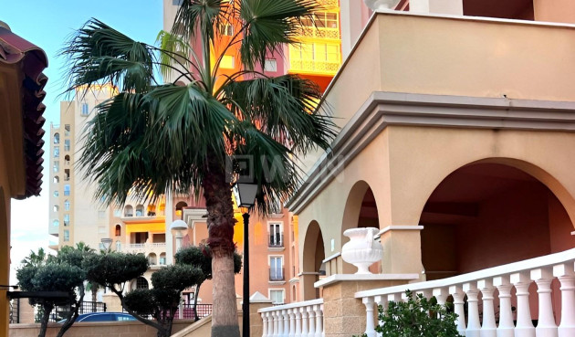 Wiederverkauf - Wohnung - Torrevieja - Playa de los Locos