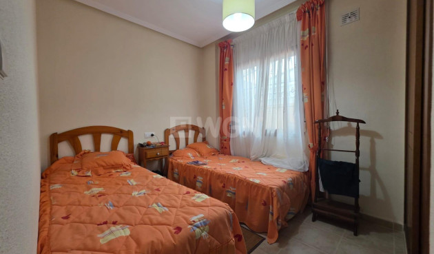Wiederverkauf - Bungalow - Torrevieja - Zona Los Frutales