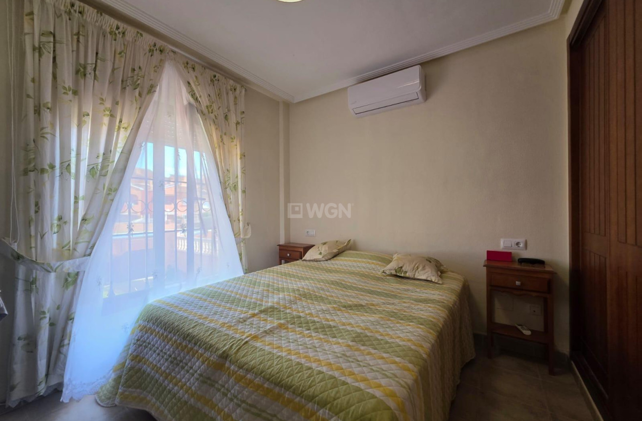 Wiederverkauf - Bungalow - Torrevieja - Zona Los Frutales