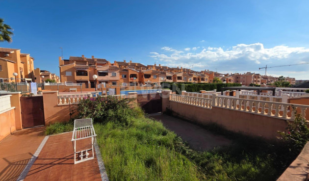 Wiederverkauf - Bungalow - Torrevieja - Zona Los Frutales