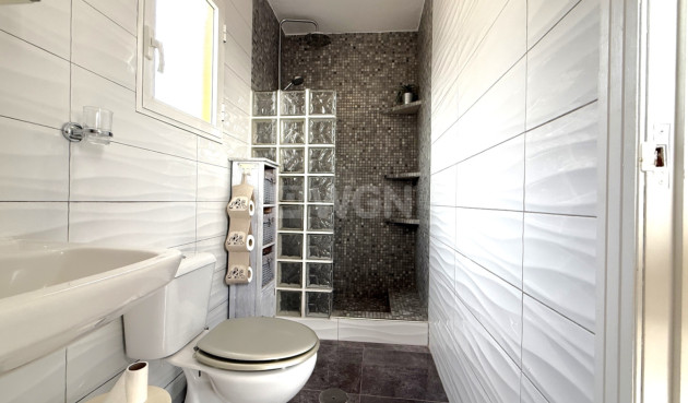 Reventa - Apartamento / piso - Orihuela - Inland