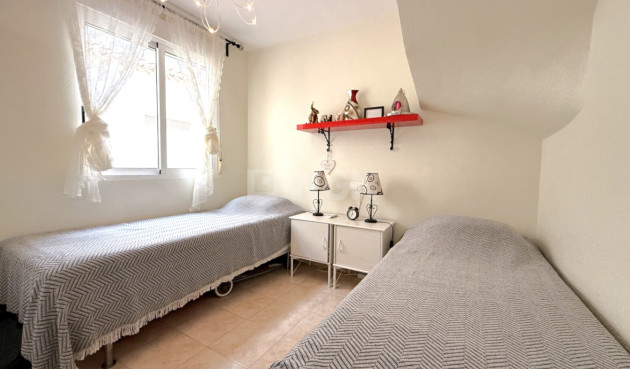 Reventa - Apartamento / piso - Orihuela - Inland