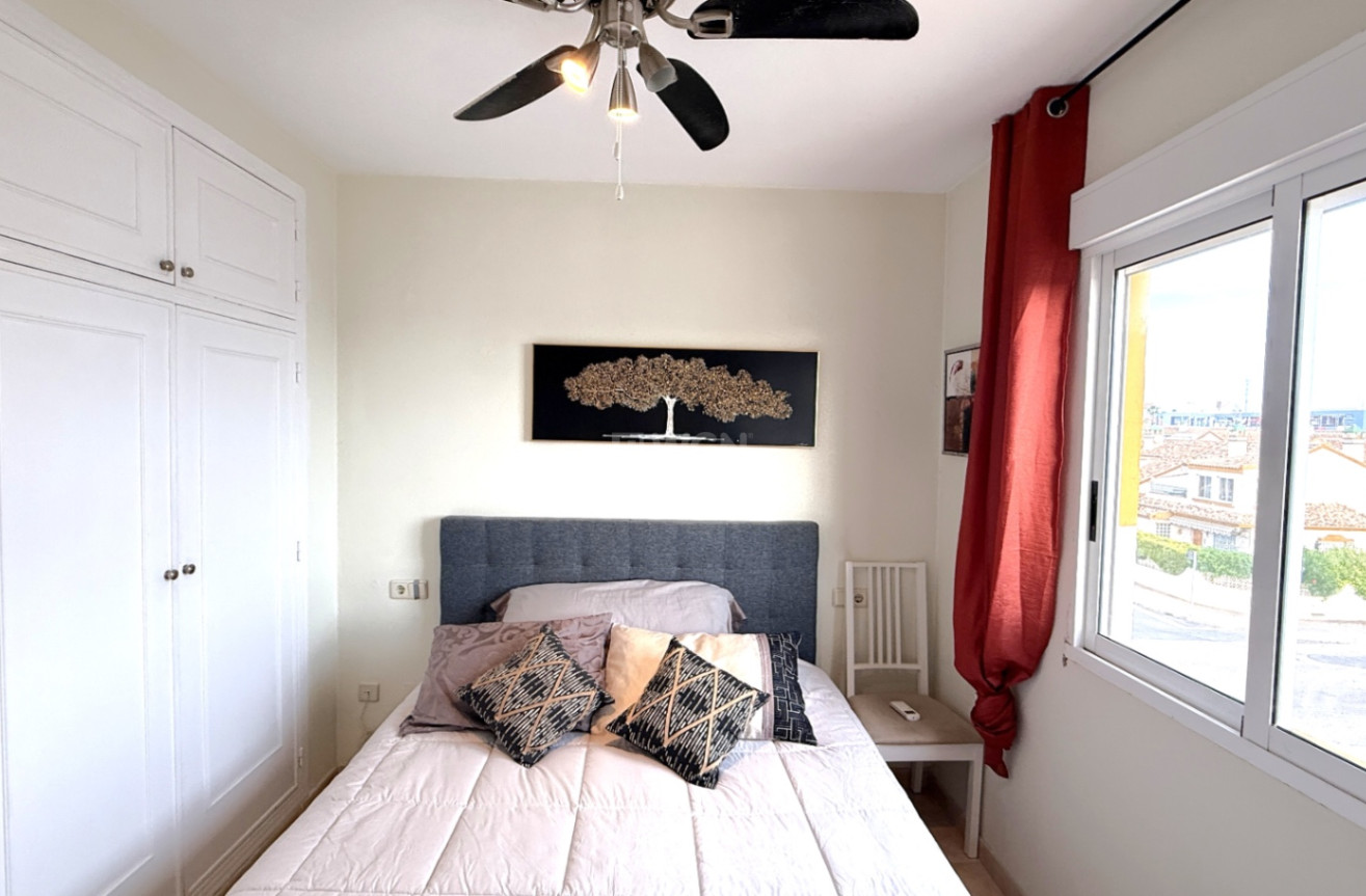 Reventa - Apartamento / piso - Orihuela - Inland