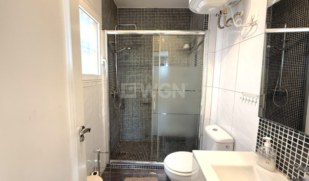 Reventa - Apartamento / piso - Orihuela - Inland