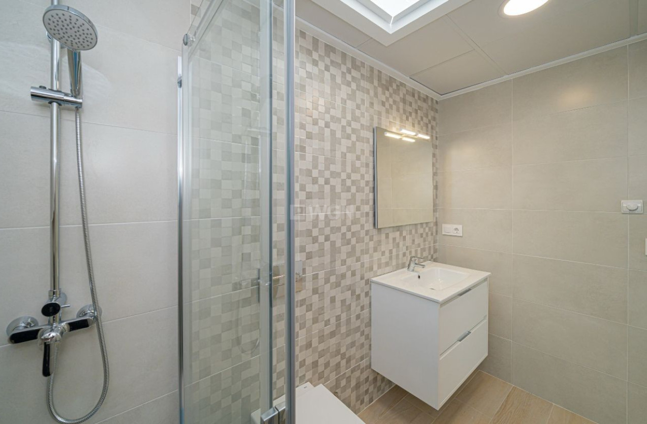 Wiederverkauf - Villa - Avileses - Inland