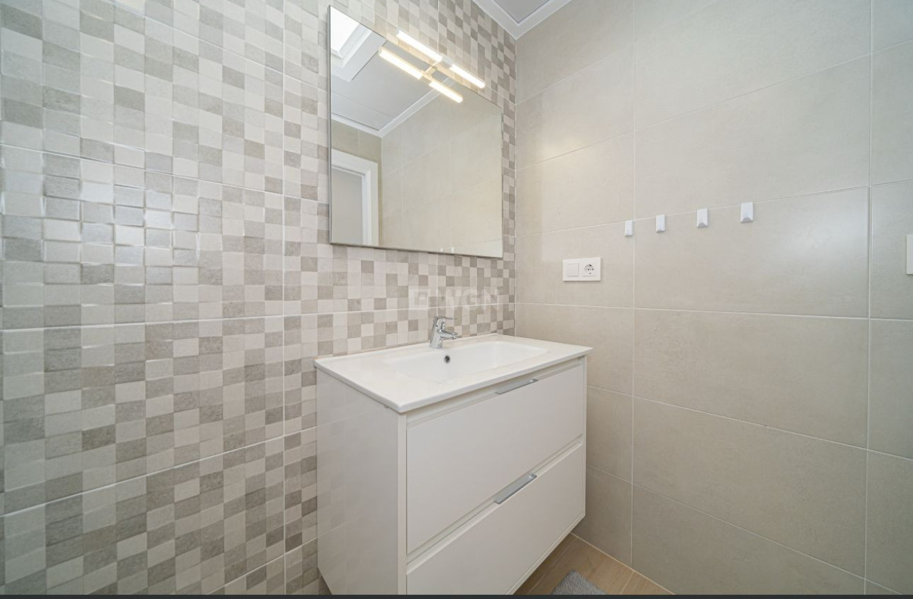 Wiederverkauf - Villa - Avileses - Inland