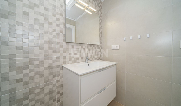 Wiederverkauf - Villa - Avileses - Inland