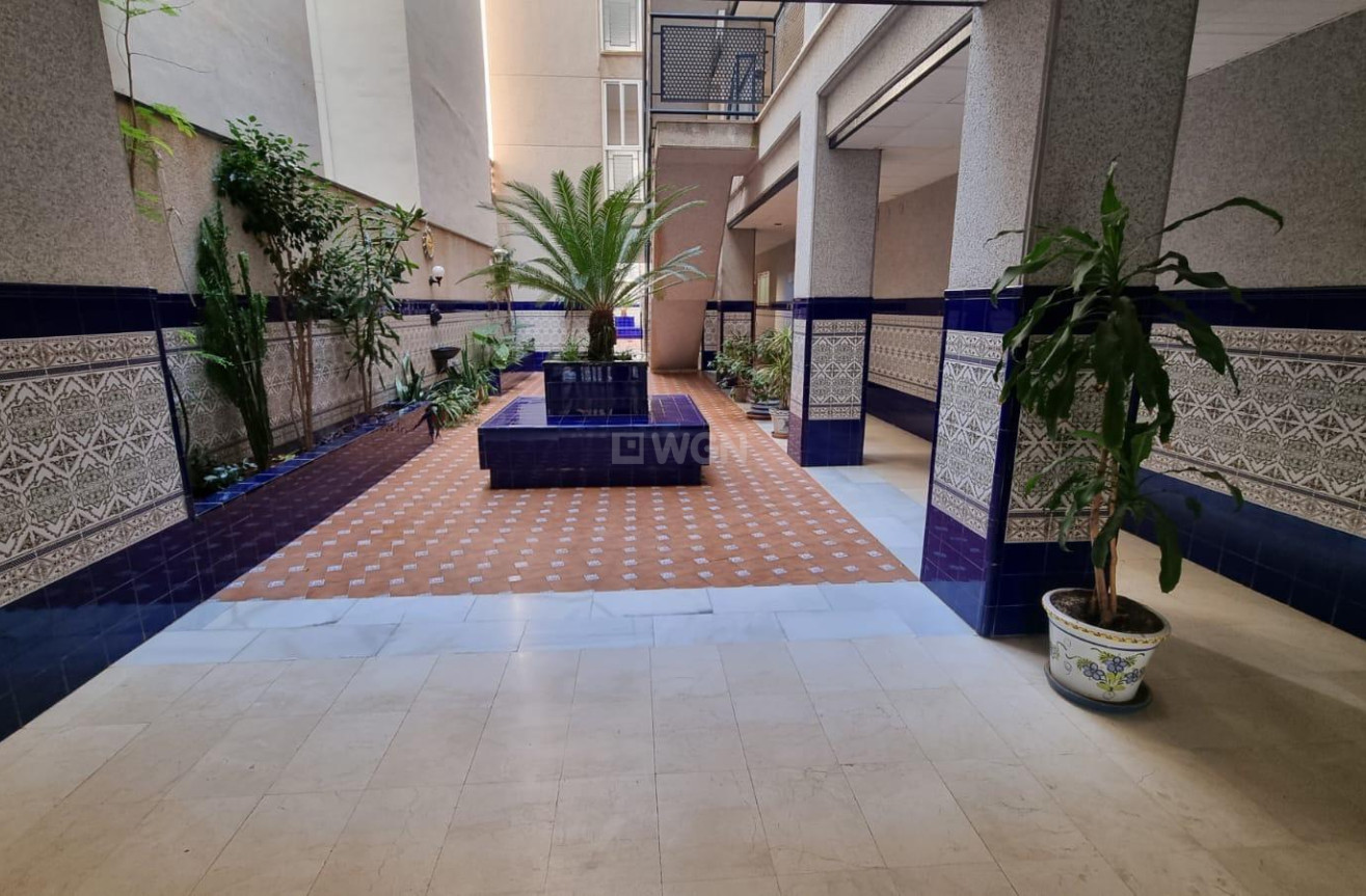 Wiederverkauf - Wohnung - Torrevieja - Playa del Cura
