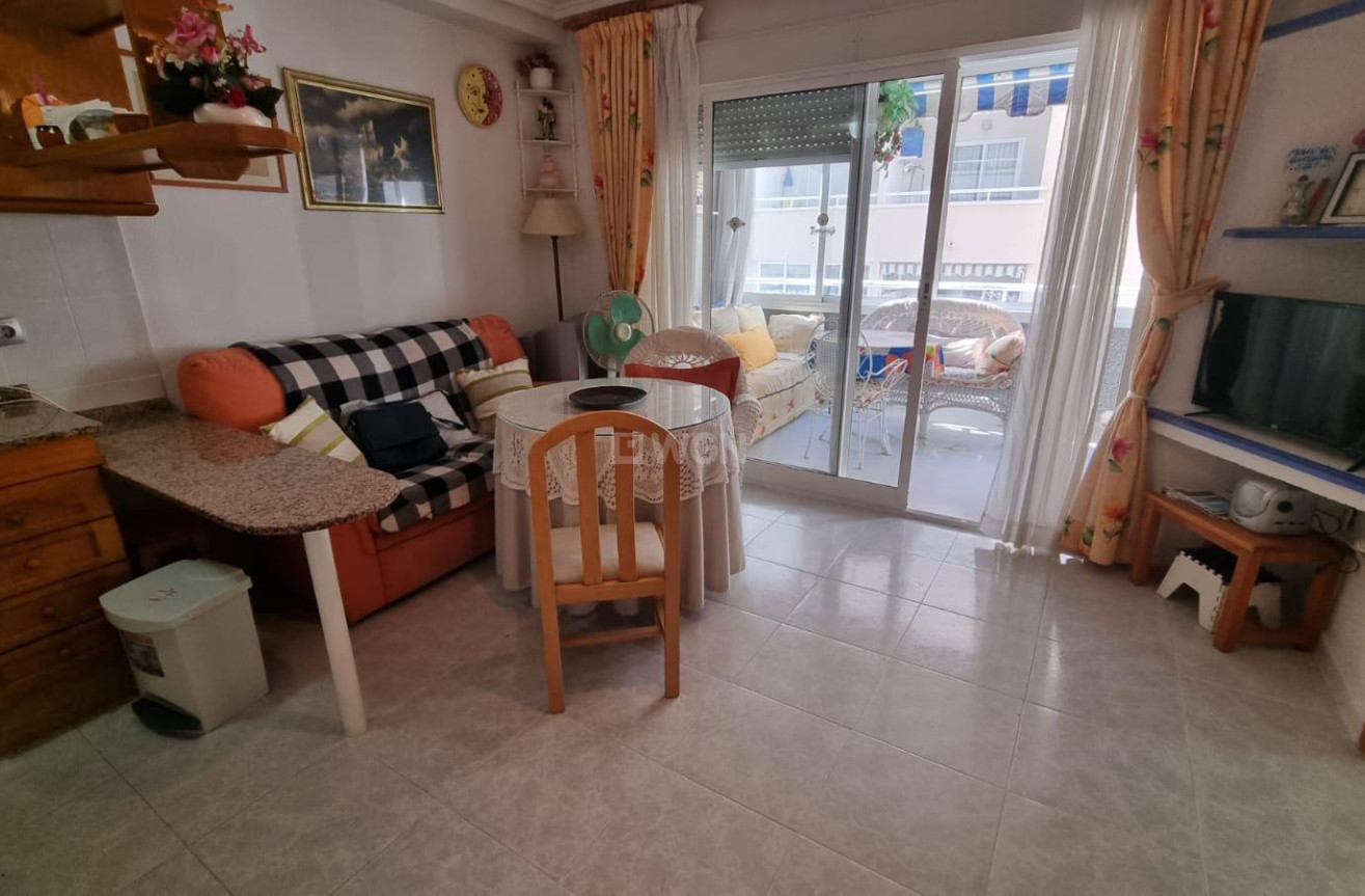 Wiederverkauf - Wohnung - Torrevieja - Playa del Cura
