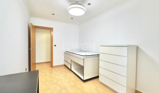 Reventa - Apartamento / piso - Torrevieja - Centro