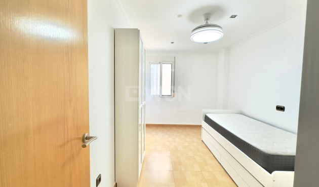 Reventa - Apartamento / piso - Torrevieja - Centro