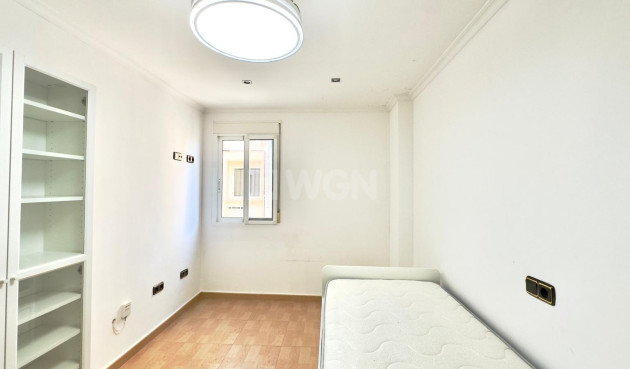 Reventa - Apartamento / piso - Torrevieja - Centro