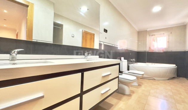 Reventa - Apartamento / piso - Torrevieja - Centro