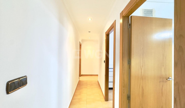 Reventa - Apartamento / piso - Torrevieja - Centro