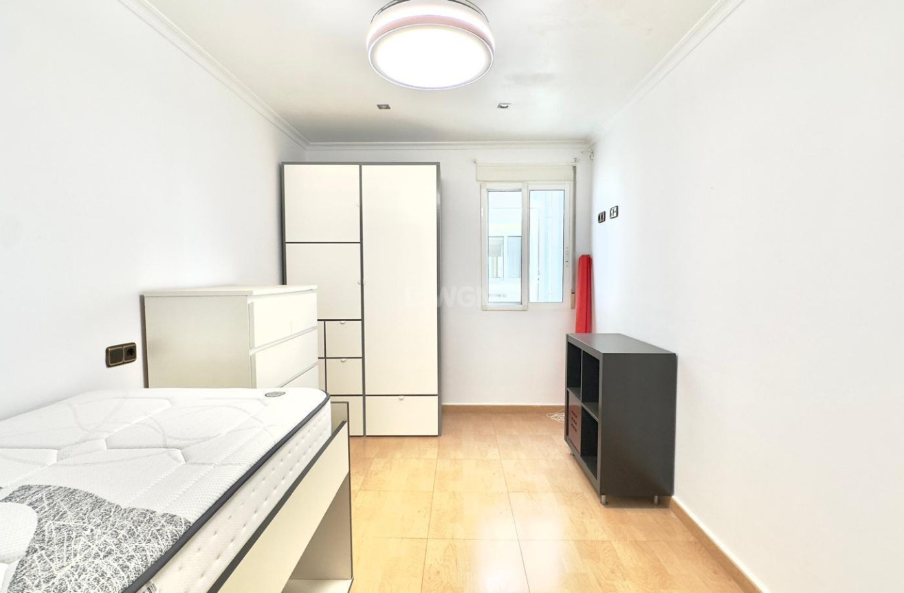 Reventa - Apartamento / piso - Torrevieja - Centro