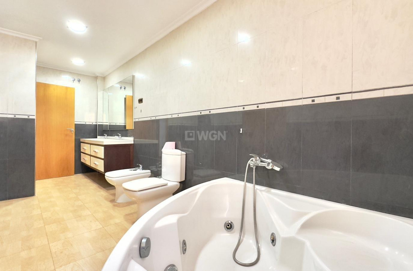 Reventa - Apartamento / piso - Torrevieja - Centro