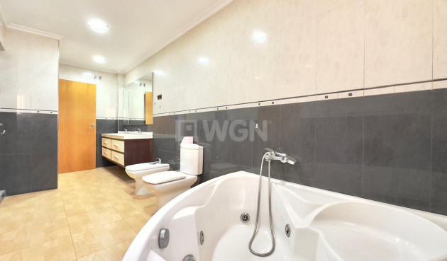 Reventa - Apartamento / piso - Torrevieja - Centro