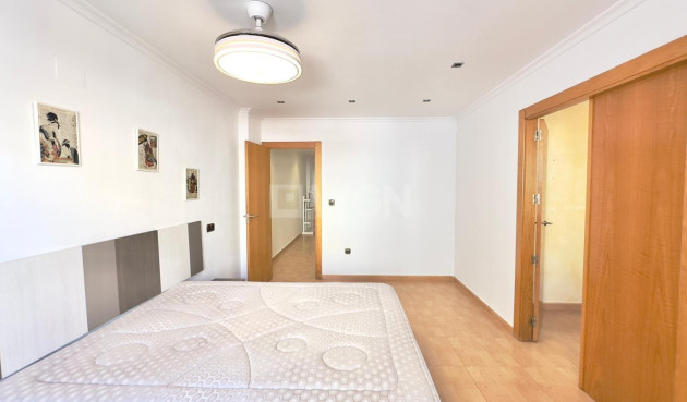 Reventa - Apartamento / piso - Torrevieja - Centro