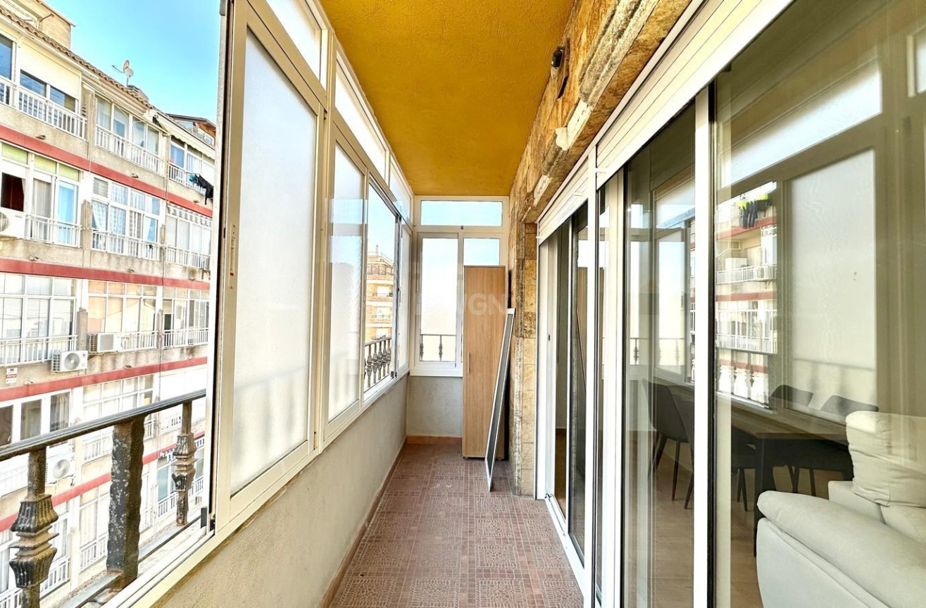 Reventa - Apartamento / piso - Torrevieja - Centro