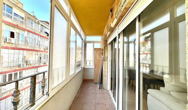 Reventa - Apartamento / piso - Torrevieja - Centro