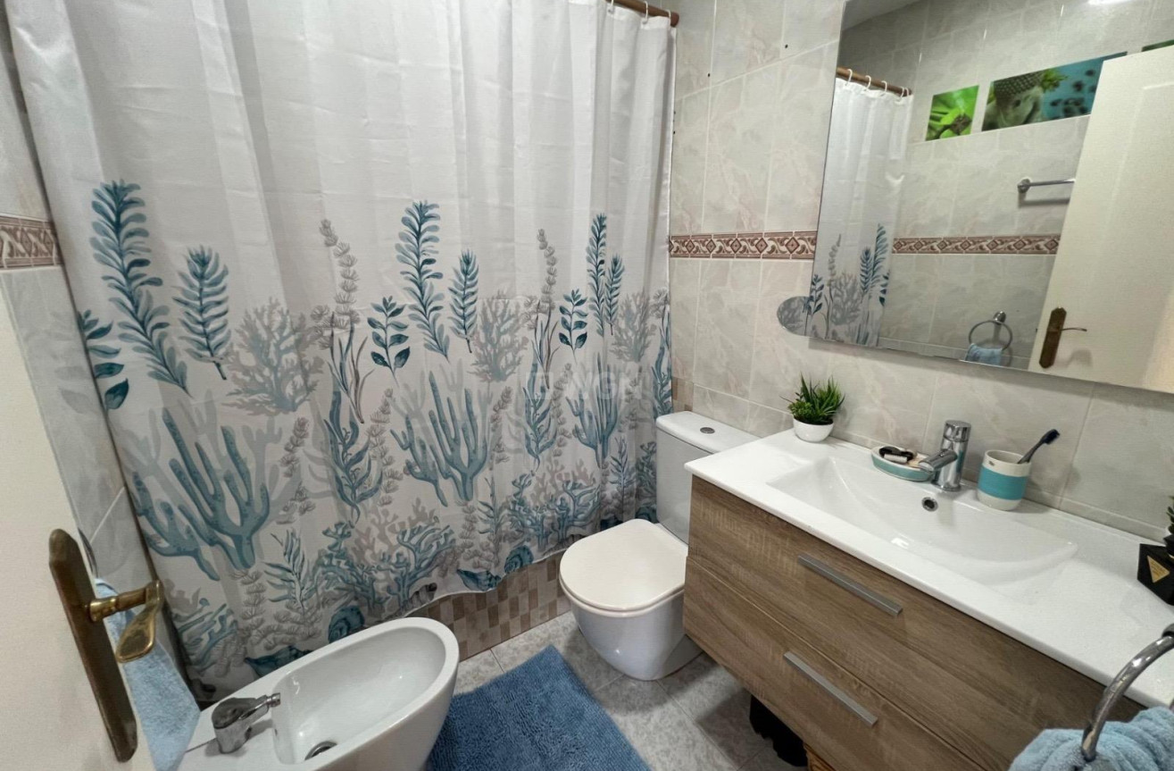 Odsprzedaż - Kamienica - Torrevieja - Calas Blanca