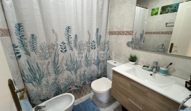 Odsprzedaż - Kamienica - Torrevieja - Calas Blanca