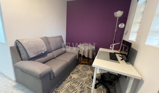 Odsprzedaż - Kamienica - Torrevieja - Calas Blanca