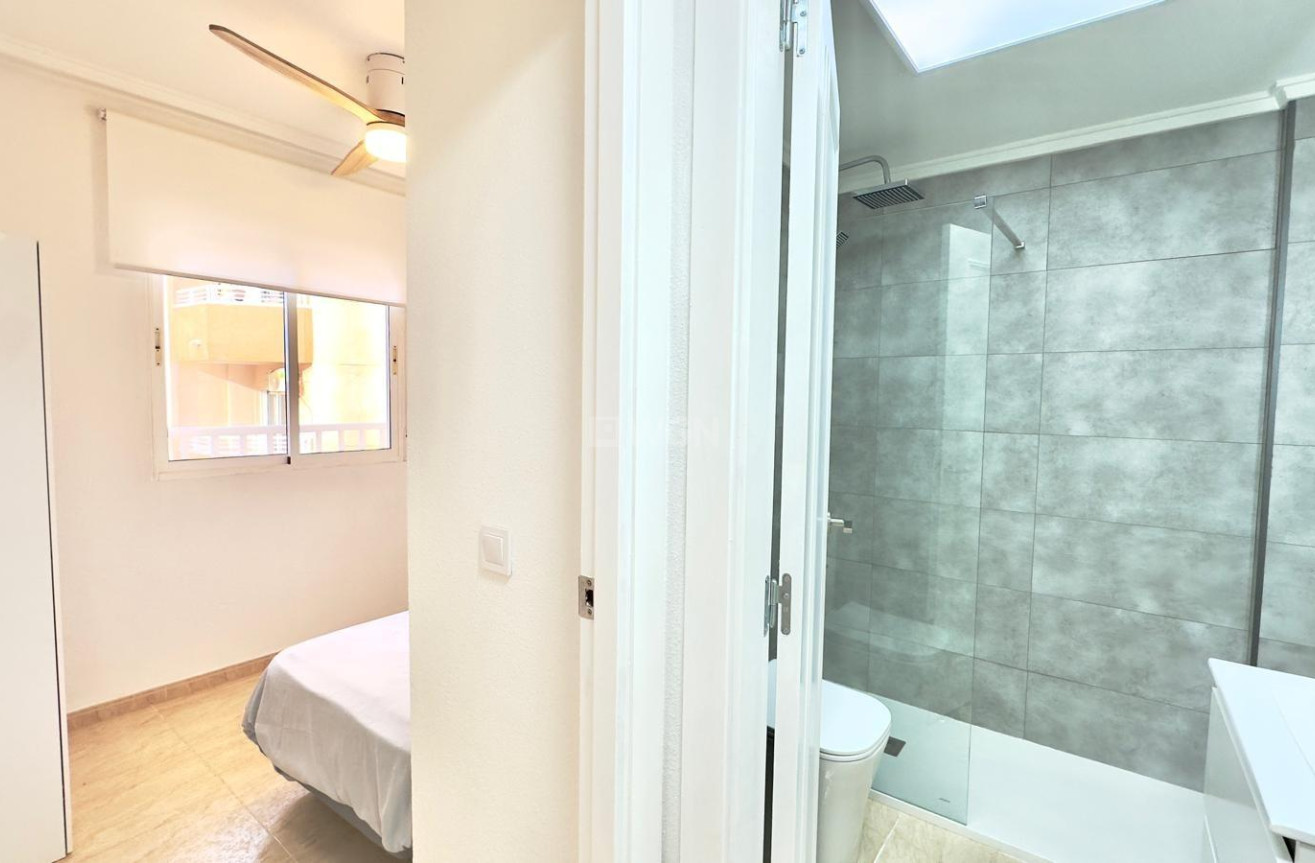 Wiederverkauf - Wohnung - Torrevieja - Centro