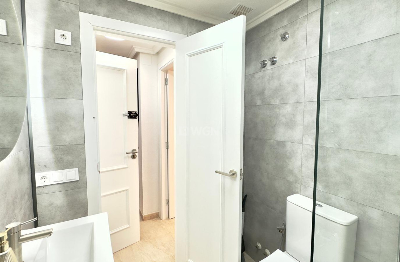 Wiederverkauf - Wohnung - Torrevieja - Centro