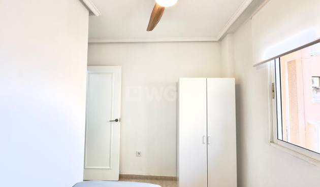 Wiederverkauf - Wohnung - Torrevieja - Centro