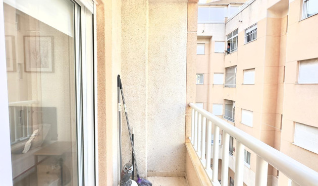 Wiederverkauf - Wohnung - Torrevieja - Centro