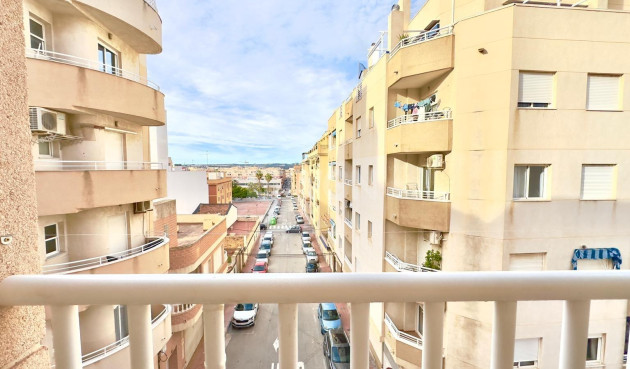 Wiederverkauf - Wohnung - Torrevieja - Centro