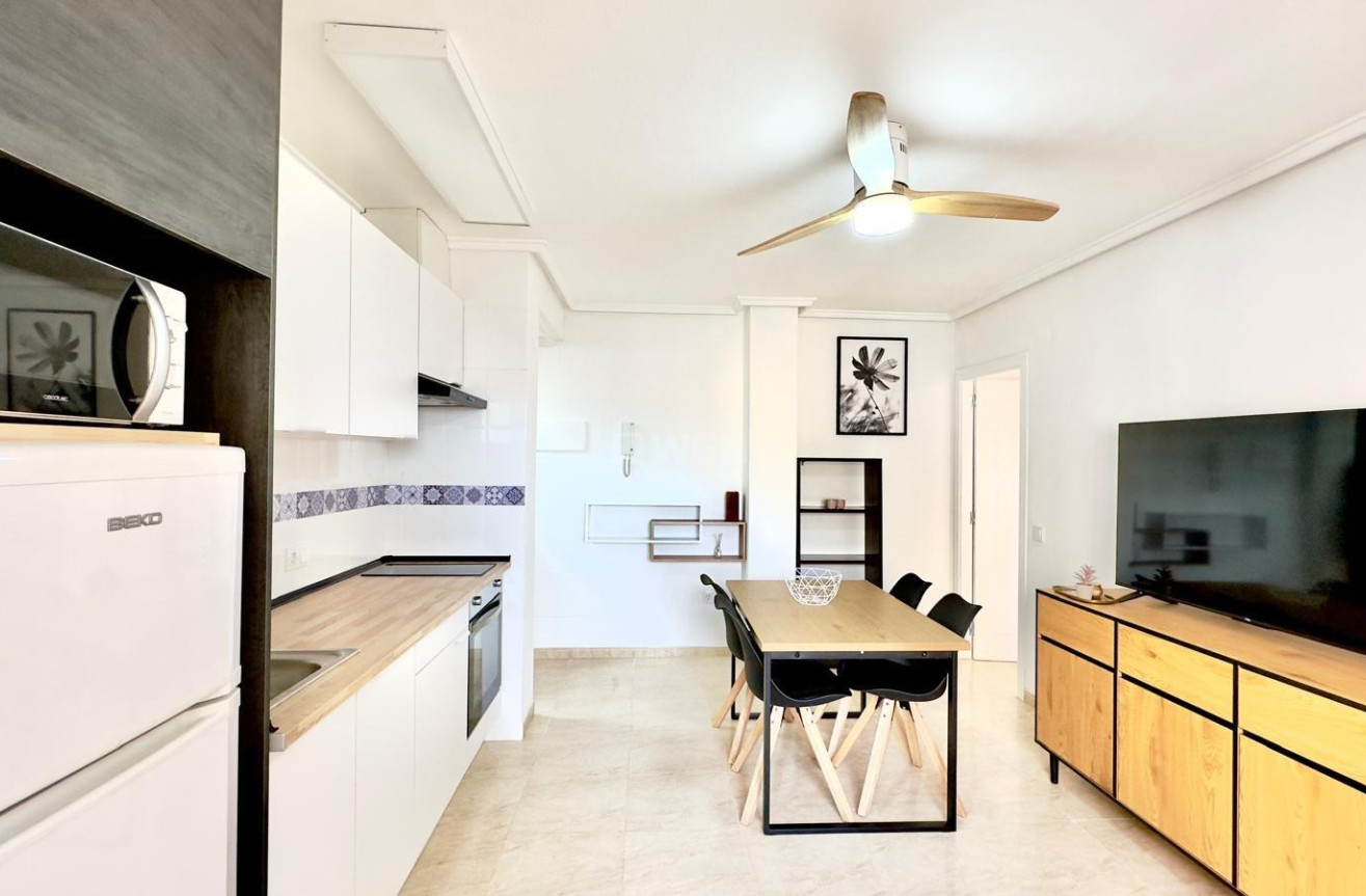 Wiederverkauf - Wohnung - Torrevieja - Centro