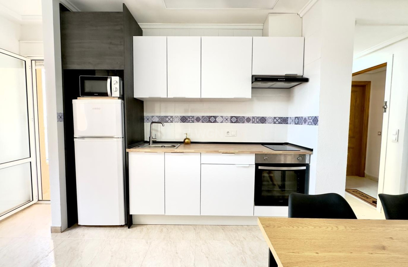 Wiederverkauf - Wohnung - Torrevieja - Centro