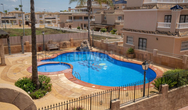 Wiederverkauf - Stadthaus - Orihuela Costa - Los Dolses