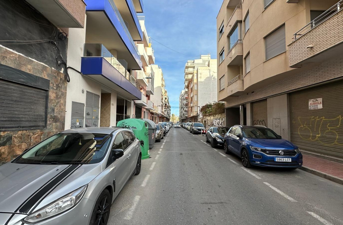 Wiederverkauf - Kommerziell - Torrevieja - Paseo Maritimo