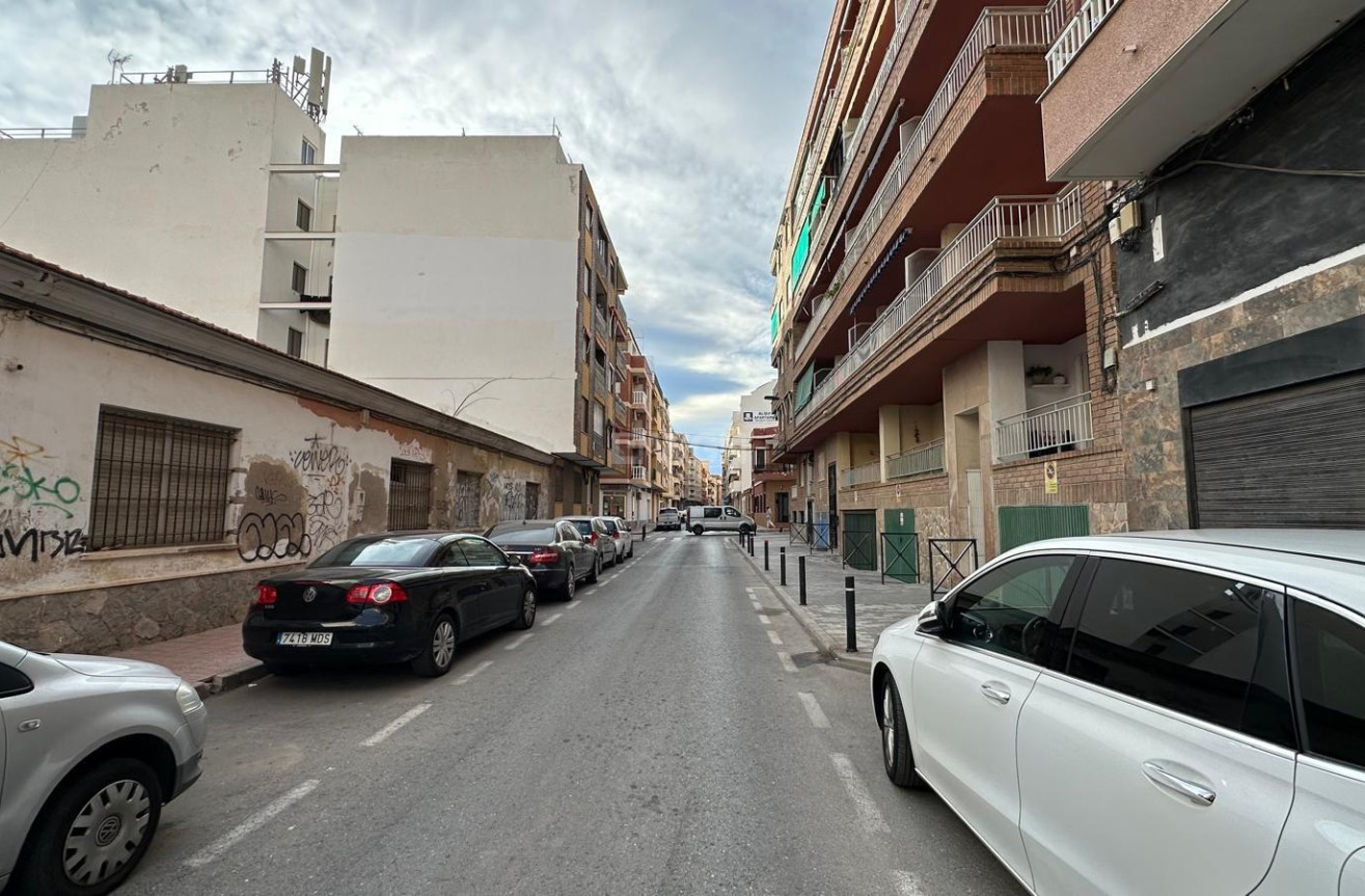Wiederverkauf - Kommerziell - Torrevieja - Paseo Maritimo