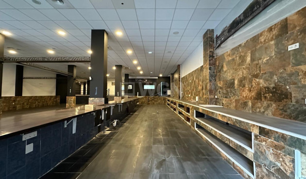 Wiederverkauf - Kommerziell - Torrevieja - Paseo Maritimo