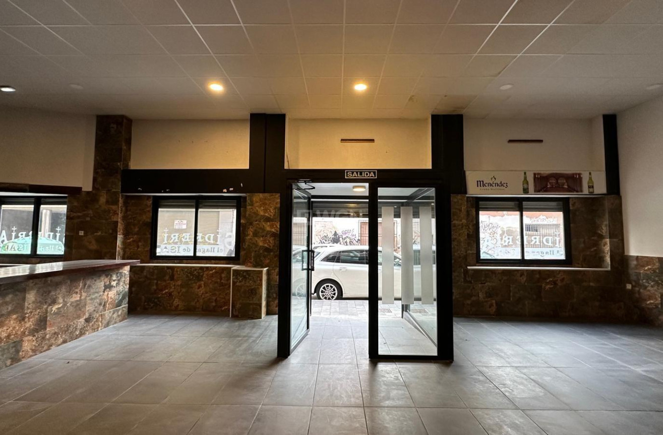 Wiederverkauf - Kommerziell - Torrevieja - Paseo Maritimo