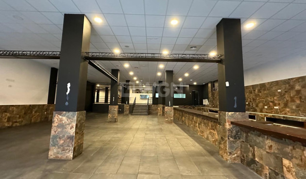 Wiederverkauf - Kommerziell - Torrevieja - Paseo Maritimo