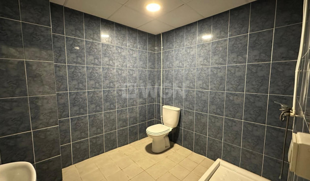 Wiederverkauf - Kommerziell - Torrevieja - Paseo Maritimo