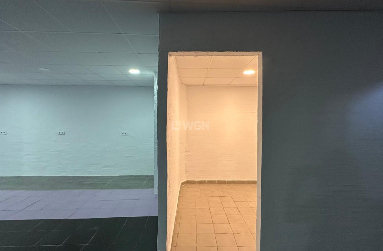 Wiederverkauf - Kommerziell - Torrevieja - Paseo Maritimo