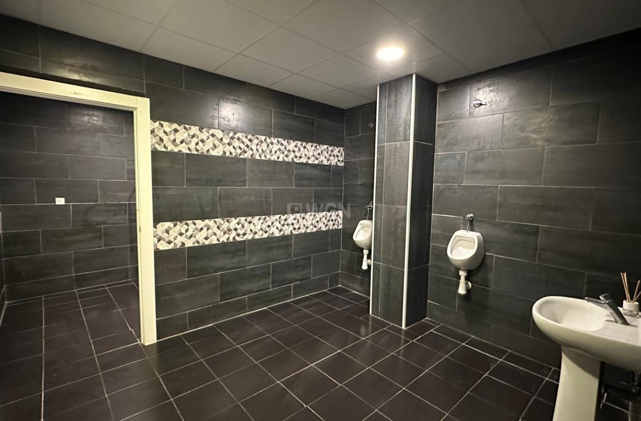 Wiederverkauf - Kommerziell - Torrevieja - Paseo Maritimo