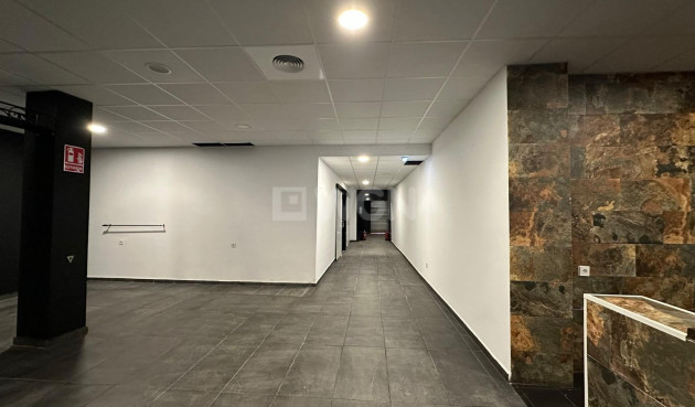 Wiederverkauf - Kommerziell - Torrevieja - Paseo Maritimo