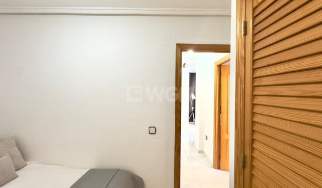 Wiederverkauf - Wohnung - Torrevieja - Playa del Cura