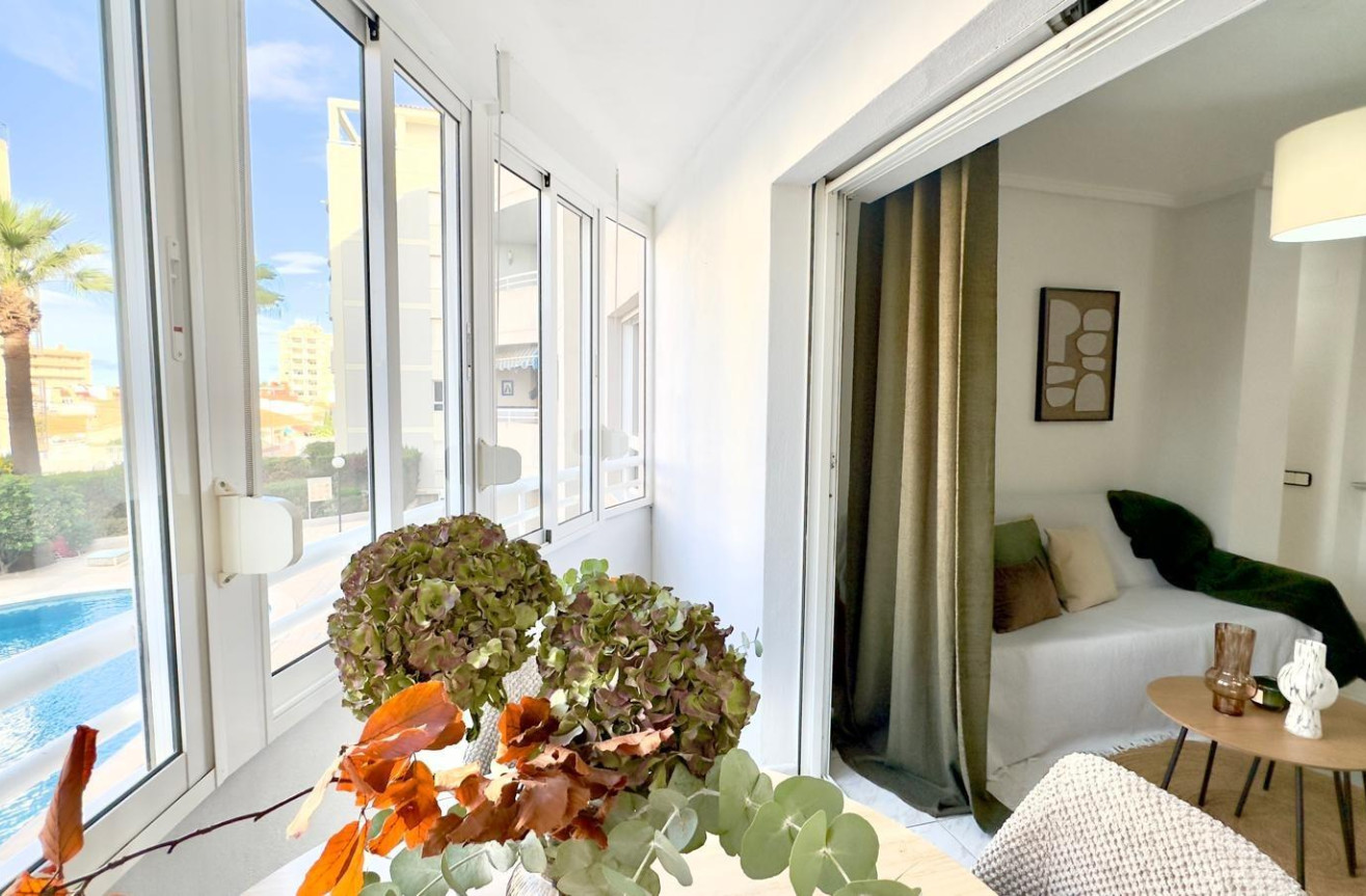 Wiederverkauf - Wohnung - Torrevieja - Playa del Cura