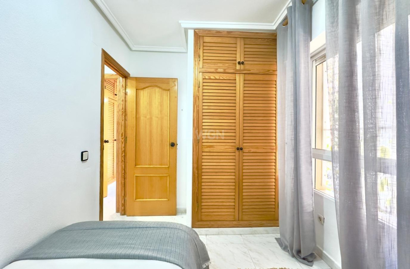 Wiederverkauf - Wohnung - Torrevieja - Playa del Cura