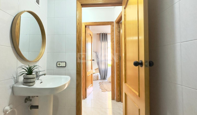 Wiederverkauf - Wohnung - Torrevieja - Playa del Cura