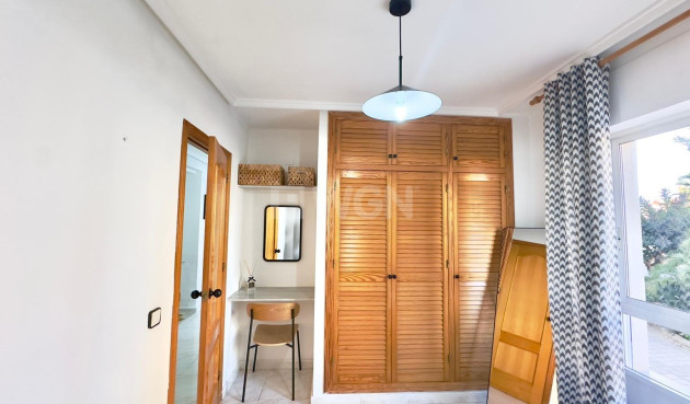 Wiederverkauf - Wohnung - Torrevieja - Playa del Cura